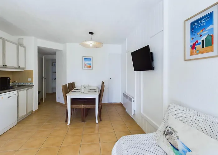 450m De La Plage, En Pour 4 *